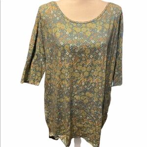 LuLaRoe Irma Top High Low Size XL